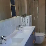 Nevija E Natale Apartman