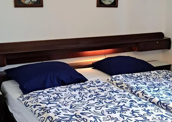 Nevija E Natale アパート *